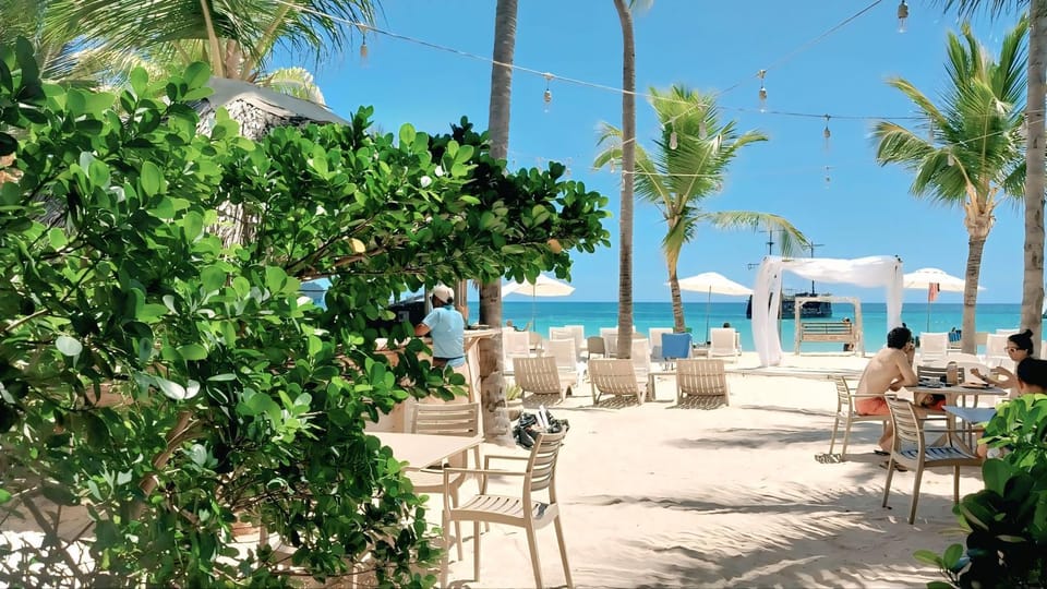 Nearby landmark, Restaurant/places to eat, Day, Natural landscape, Beach, sunbed