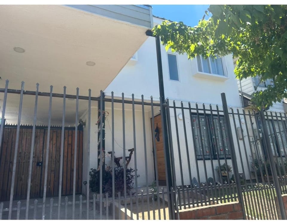 Arriendo habitación al lado carretera 5 Sur Vacation rental in Talca