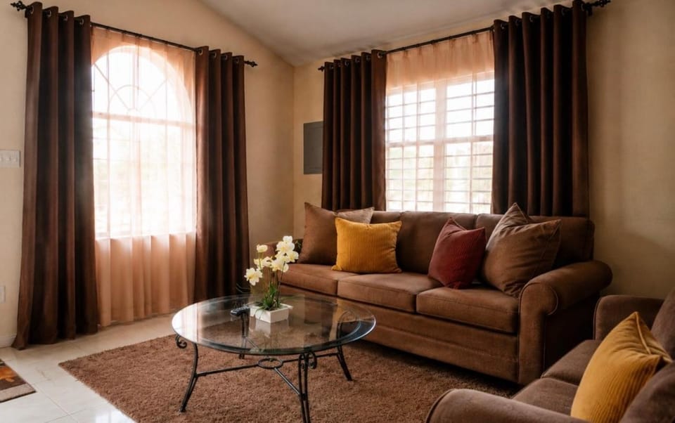 Comfortable and Spacious Home Away From Home House in Saint Catherine Parish