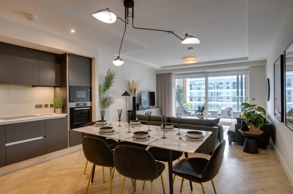 TV and multimedia, Dining area