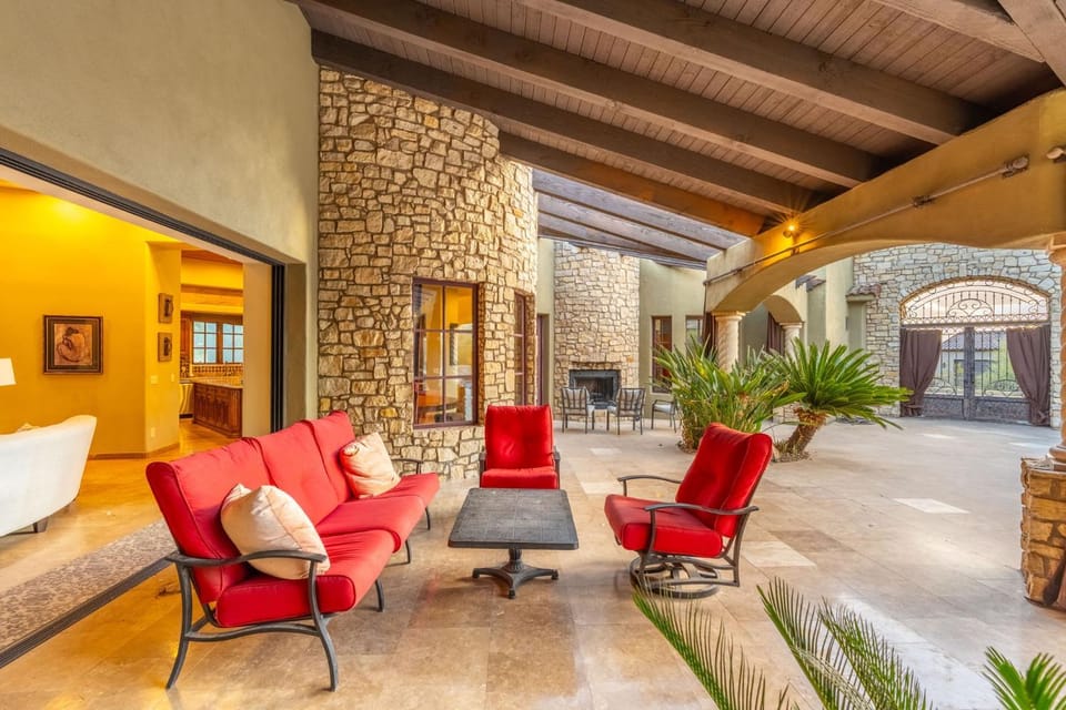 Luxury Estate with Pool Desert Views & Casita House in Carefree