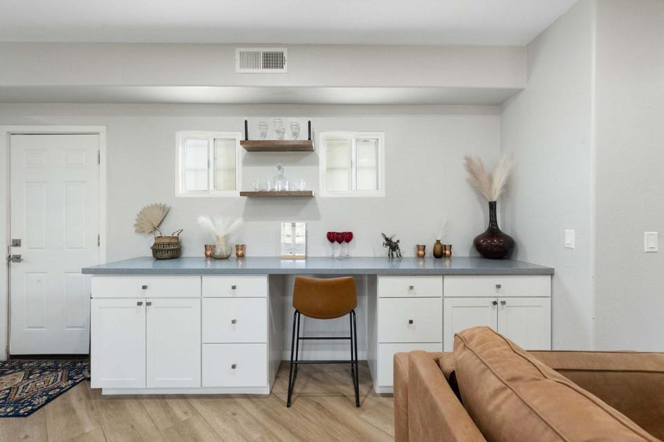 2BR Stylish Desert Casita with Workspace Mtn Views House in Carefree