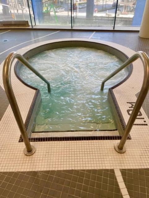 Hot Tub, Spa and wellness centre/facilities