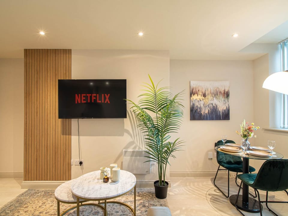 TV and multimedia, Seating area