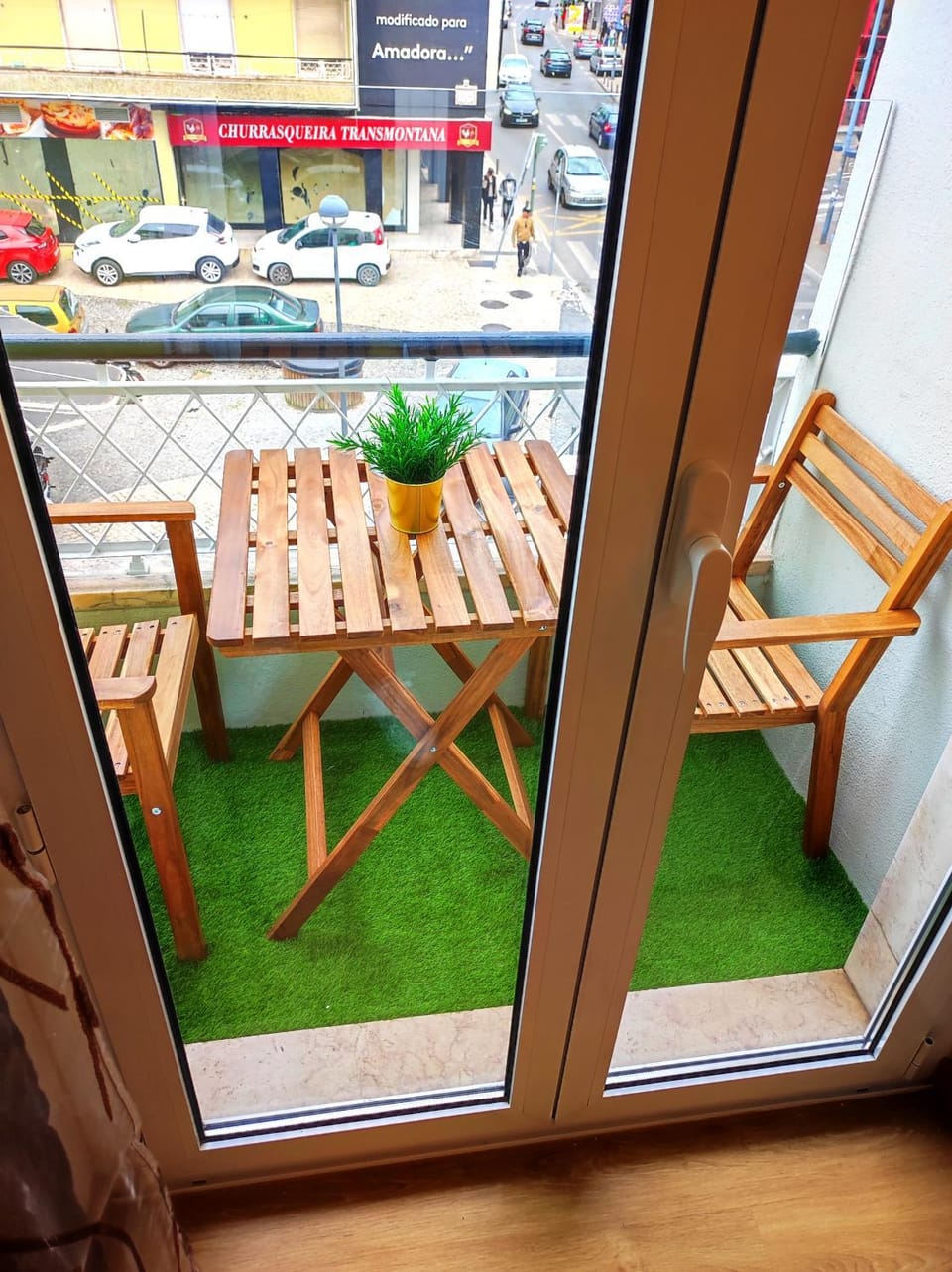 View (from property/room), Balcony/Terrace, Seating area, City view
