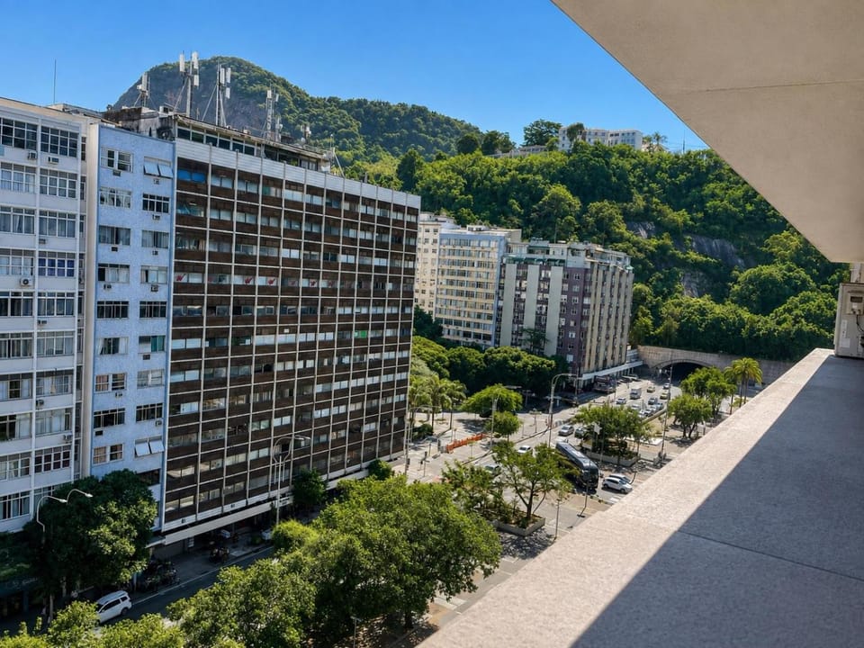 Property building, Day, Neighbourhood, Natural landscape, City view, Mountain view, Street view