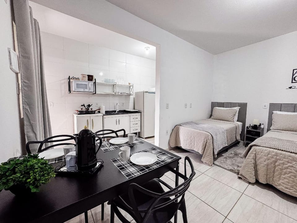Apê completo p/ 3 • vaga + Wi-Fi Apartment in Brusque