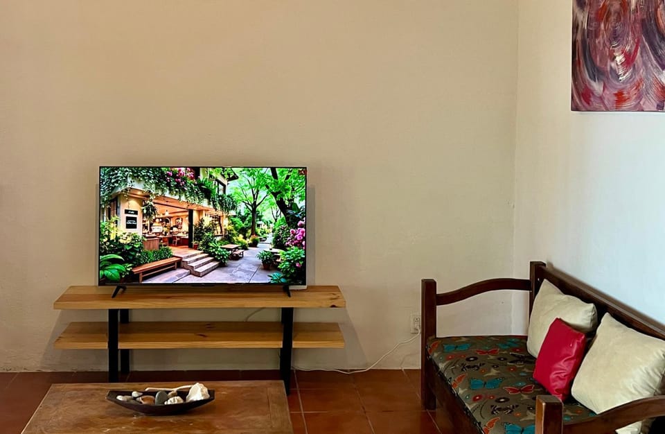 Communal lounge/ TV room, Communal lounge/ TV room, TV and multimedia, Evening entertainment