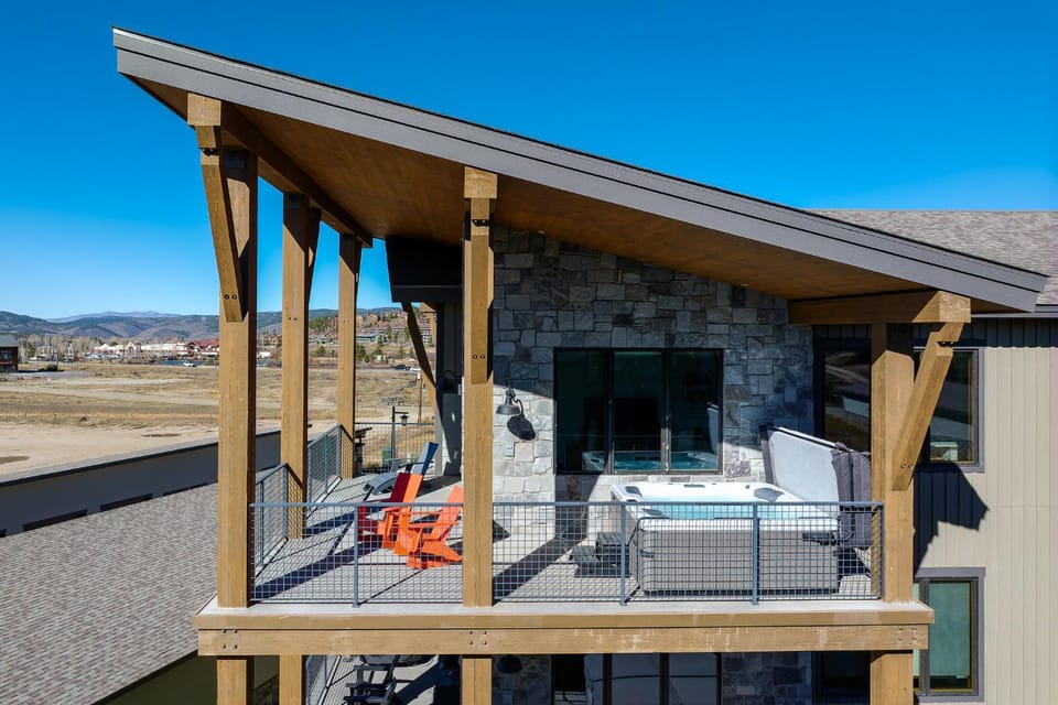 Property building, Balcony/Terrace