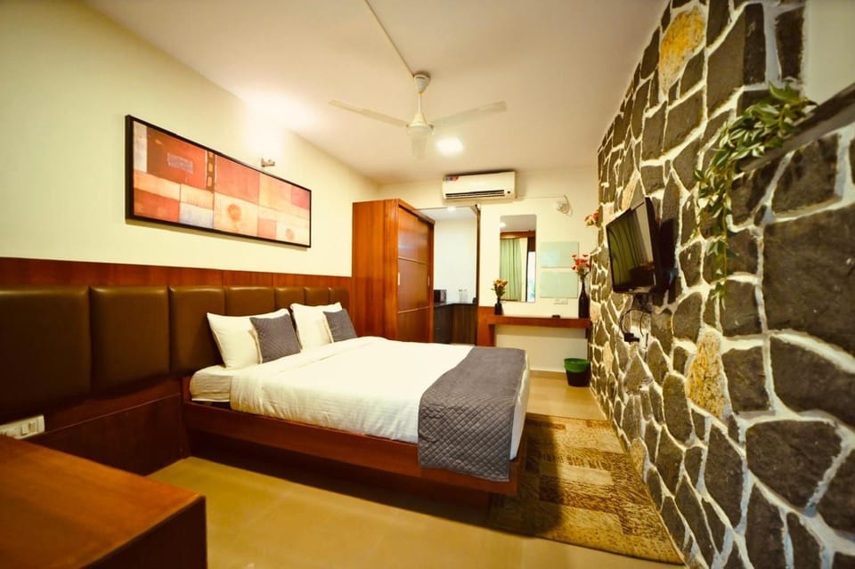 12 Stones Premium Suites Hotel in Bengaluru