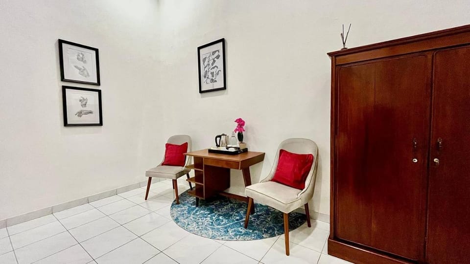 Suite Room The Megatruh Bed and Breakfast in Special Region of Yogyakarta