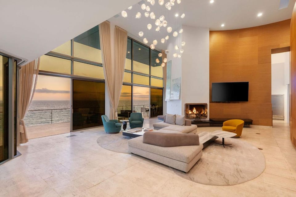 Malibu Yacht Club by Stay Awhile Villas Villa in Malibu
