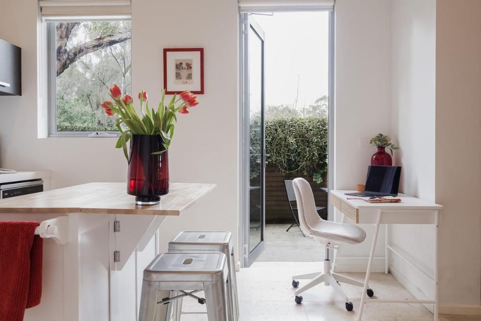 StayCentral - Northcote Loft Apartment in Melbourne