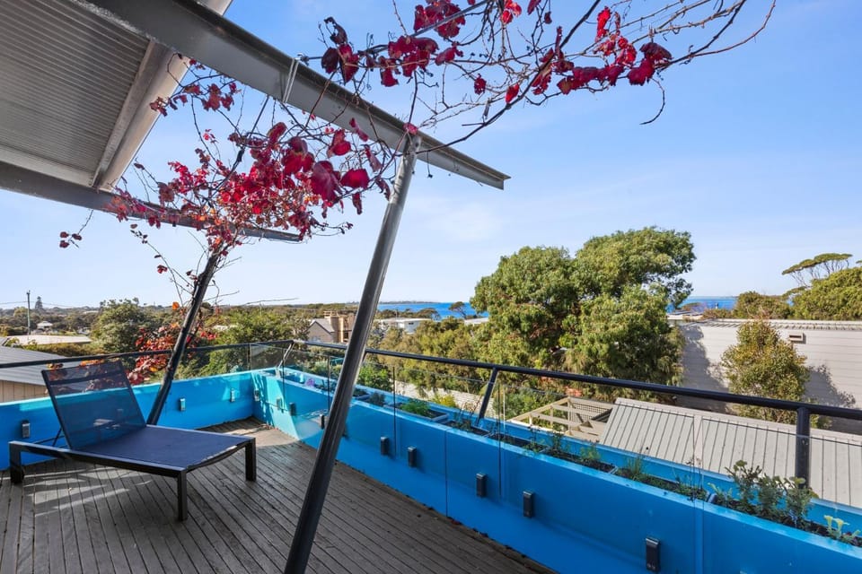 View (from property/room), Balcony/Terrace, Sea view