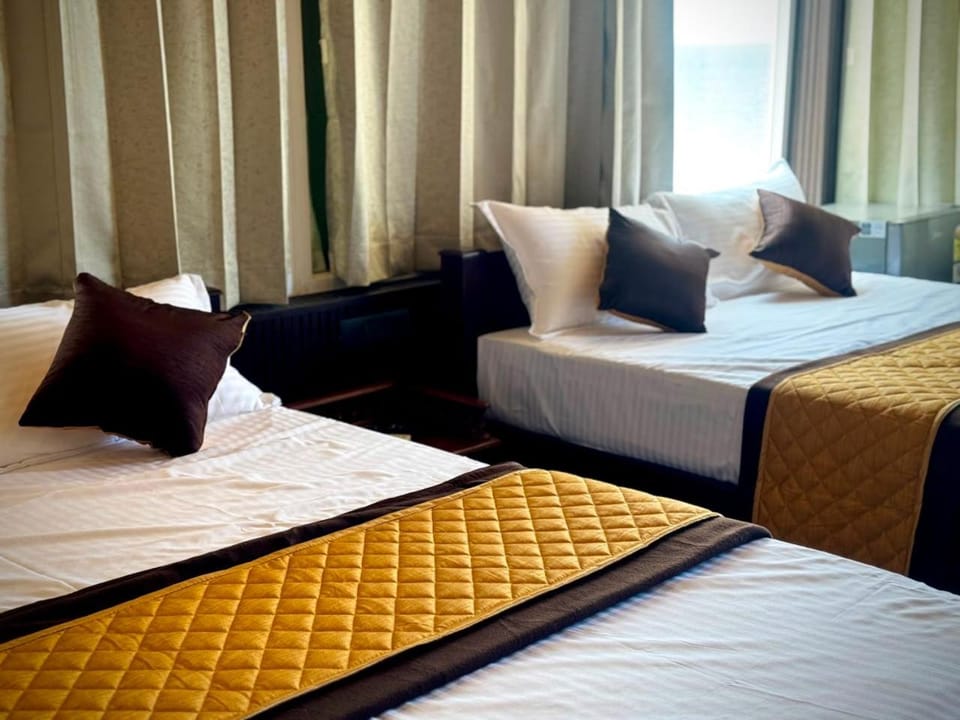Serenity Beach Inn Hotel in Tamil Nadu