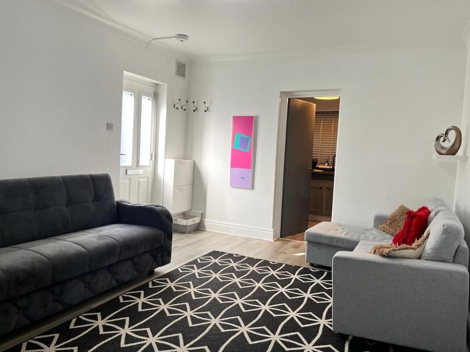 Accessible Flat Bedford Apartment in Bedford