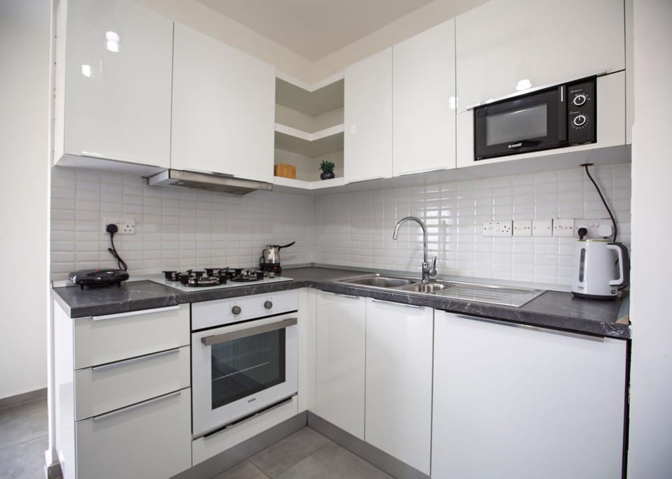 Kitchen or kitchenette, dishwasher, minibar, oven, pet friendly, stove, toaster