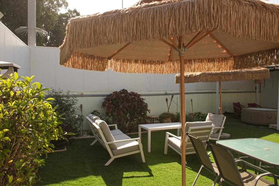 Garden, sunbed