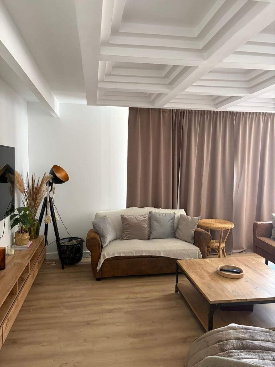 TV and multimedia, Seating area