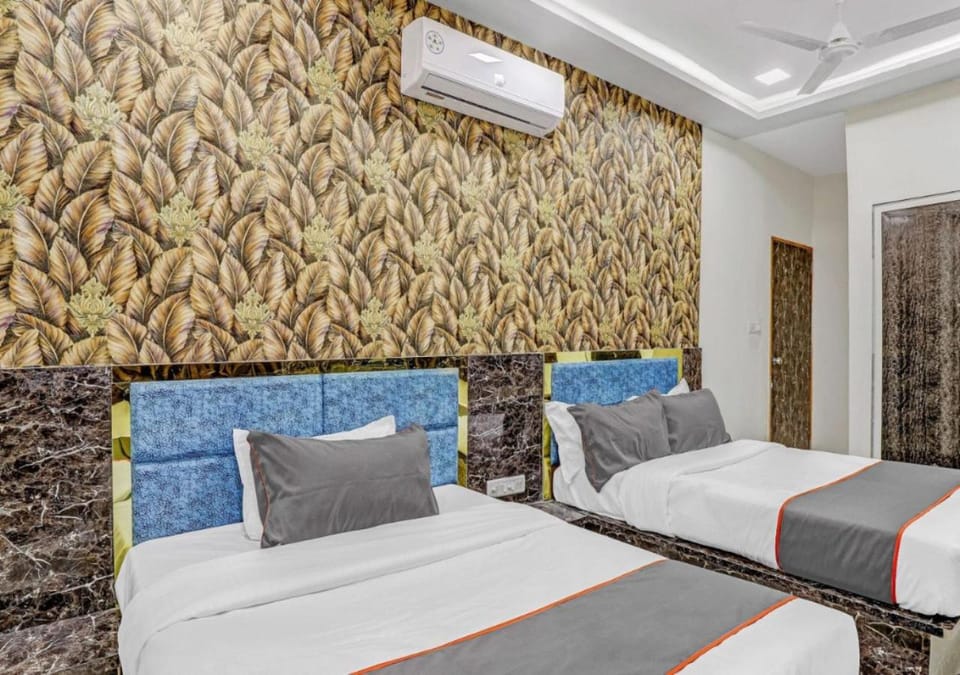 HOTEL Sarovar Hotel in Ahmedabad