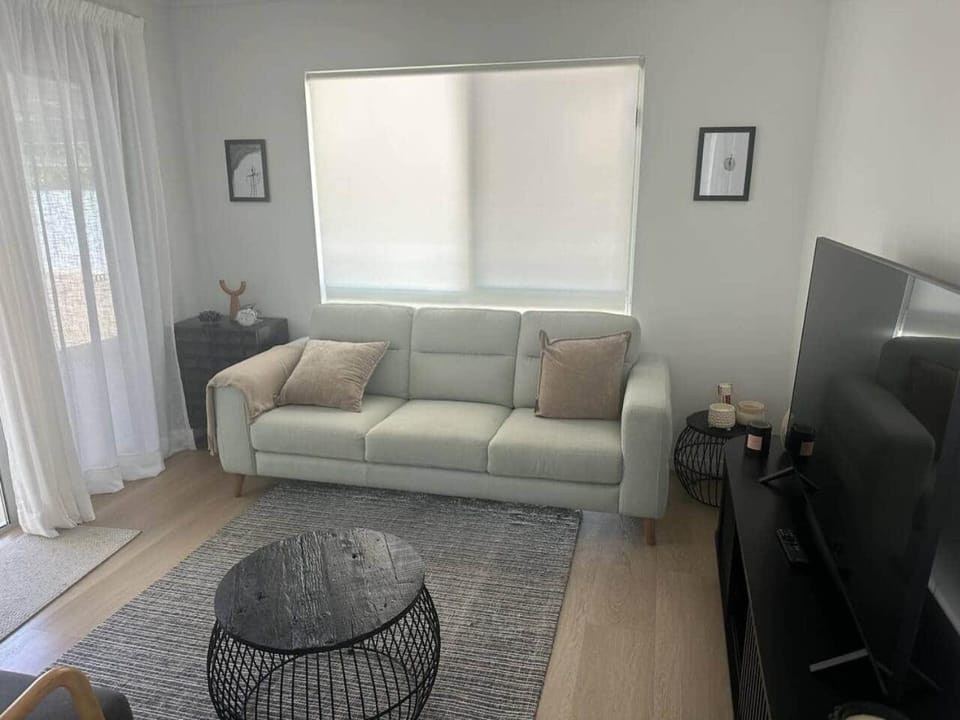 3 Bed Townhouse in North Ward Apartment in Queensland