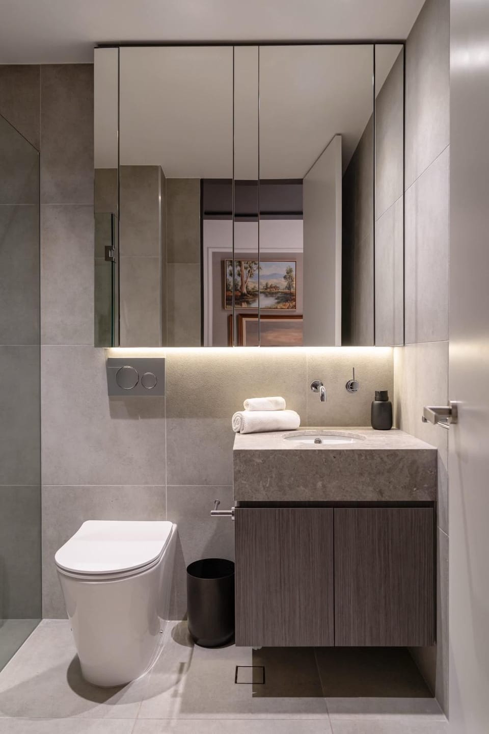 Immerse Richmond Apartment in Melbourne