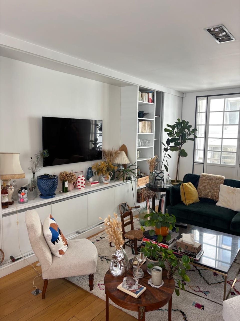 TV and multimedia, Living room, Seating area