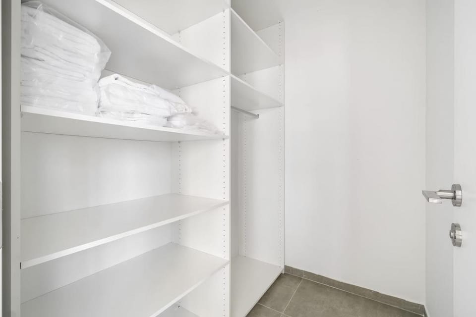 Spacious 4BR w Balcony & Mamad l Bldg Renovation Apartment in Tel Aviv District