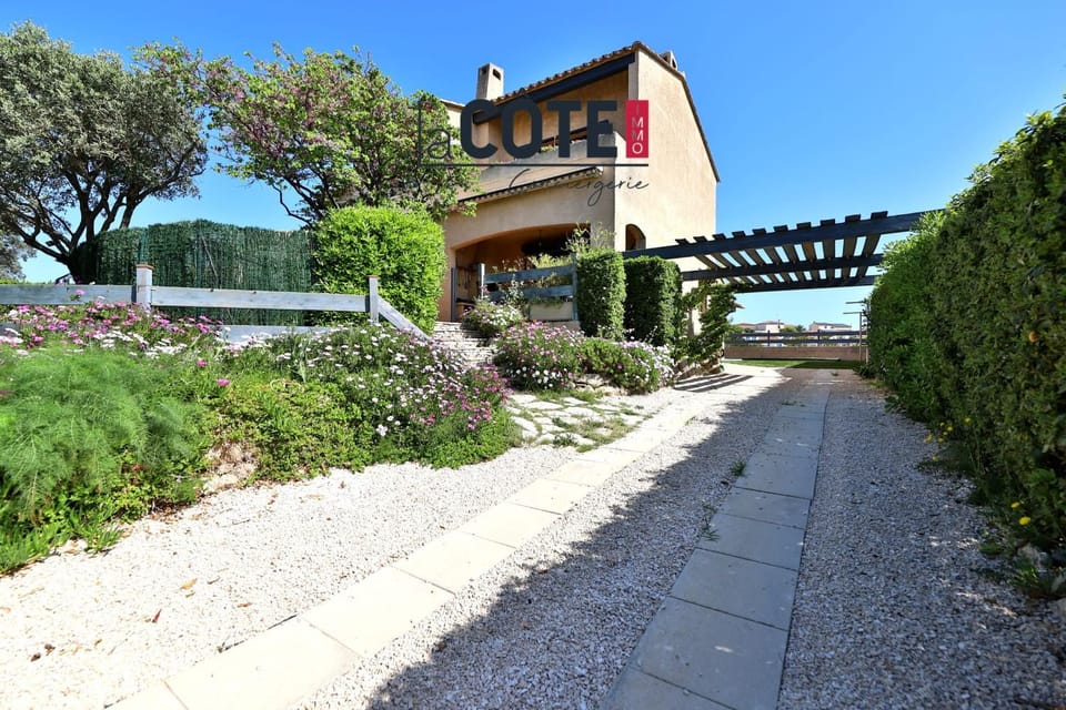 Le Canoubier - Maison familial - Jardin House in Sausset-les-Pins