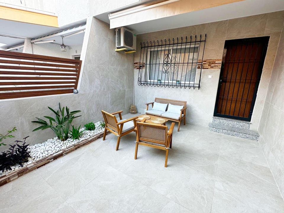 Garden, Balcony/Terrace
