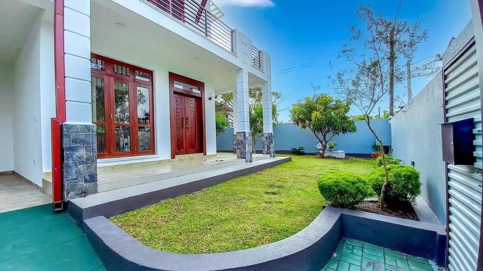 Olive Tree Villa Minuwanghoda Villa in Western Province