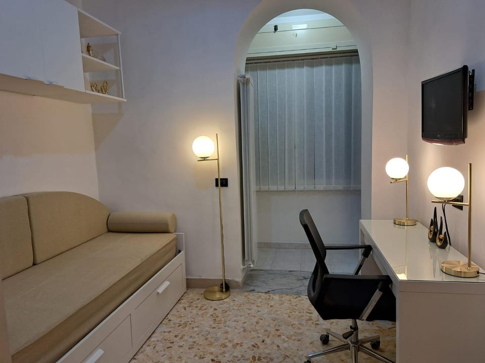 Communal lounge/ TV room, TV and multimedia, Living room, Photo of the whole room, Seating area