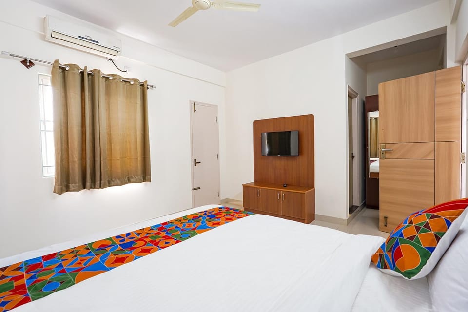 Bed, Bedroom