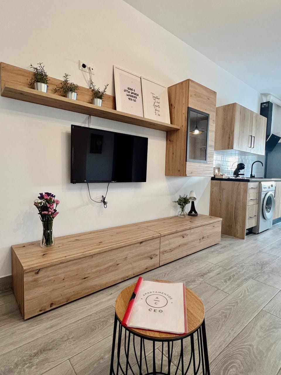 TV and multimedia, Kitchen or kitchenette
