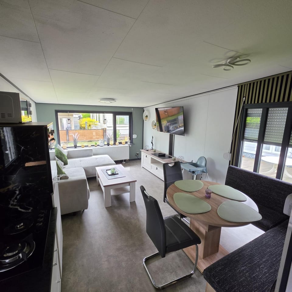 Communal lounge/ TV room, Living room