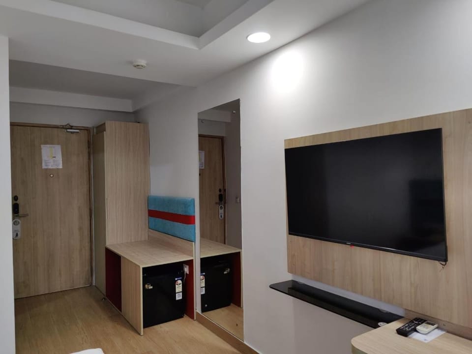 FlxHo Corporate Stays - Udyog Vihar Hotel in Gurugram