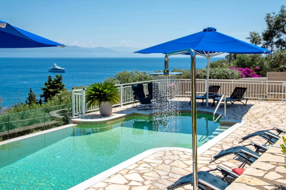 Shower, Pool view, Sea view, Swimming pool