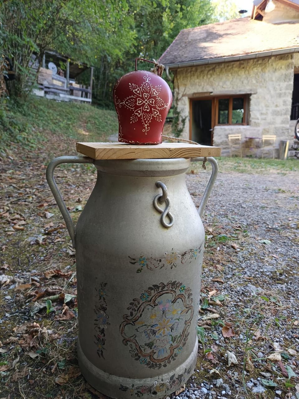 Chalet Refuge Montailloux Bugey Savoie Hostel in Auvergne-Rhône-Alpes