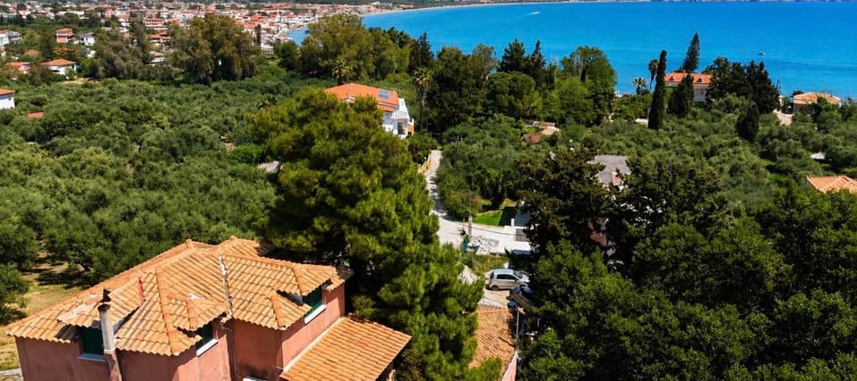 Property building, Neighbourhood, Bird's eye view, View (from property/room), Sea view, Location