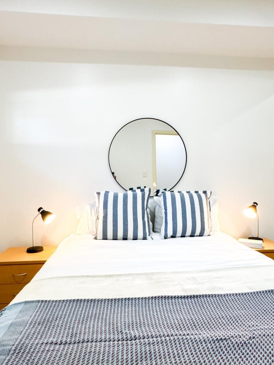 Entire central 2BR apt central 45 Apartment in Adelaide