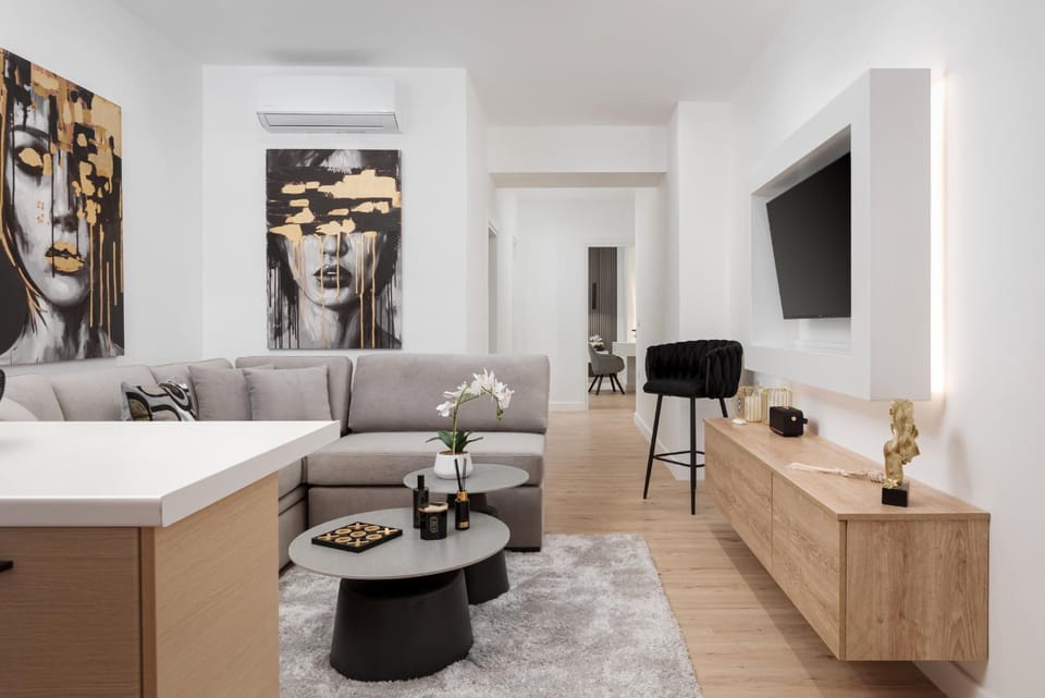 TV and multimedia, Living room, Seating area