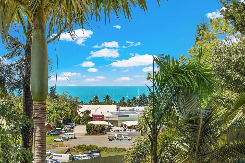 Airlies Haven House in Airlie Beach