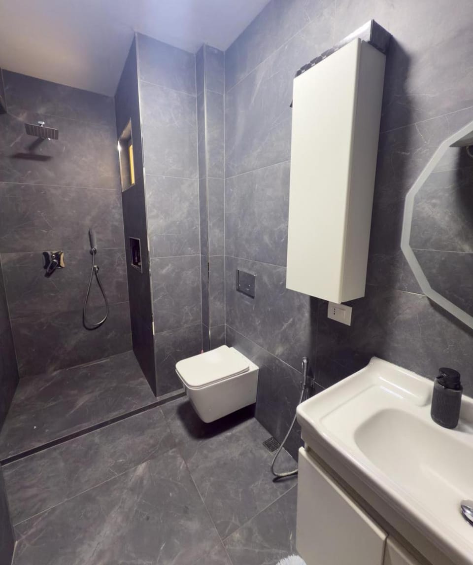 Toilet, Bathroom