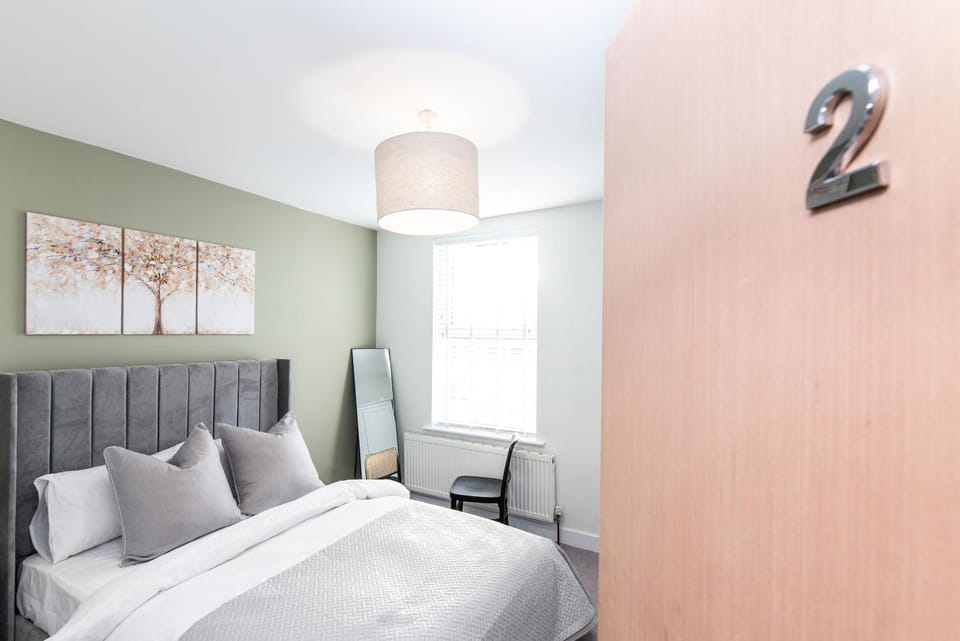 Bed, Photo of the whole room, Bedroom