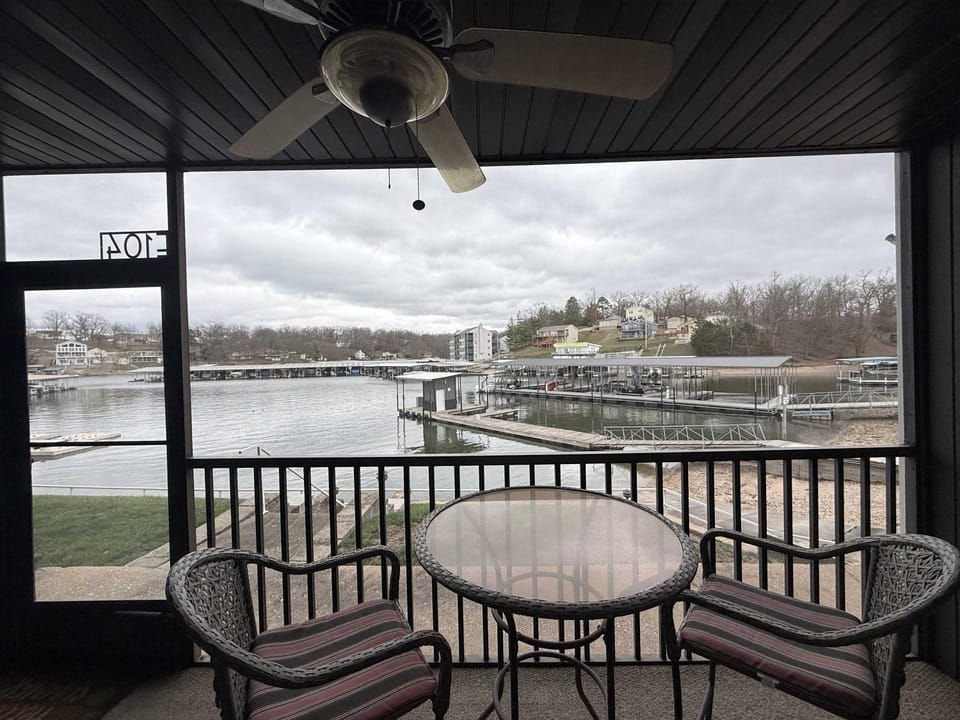 Harbor Hideout Waterfront House in Osage Beach