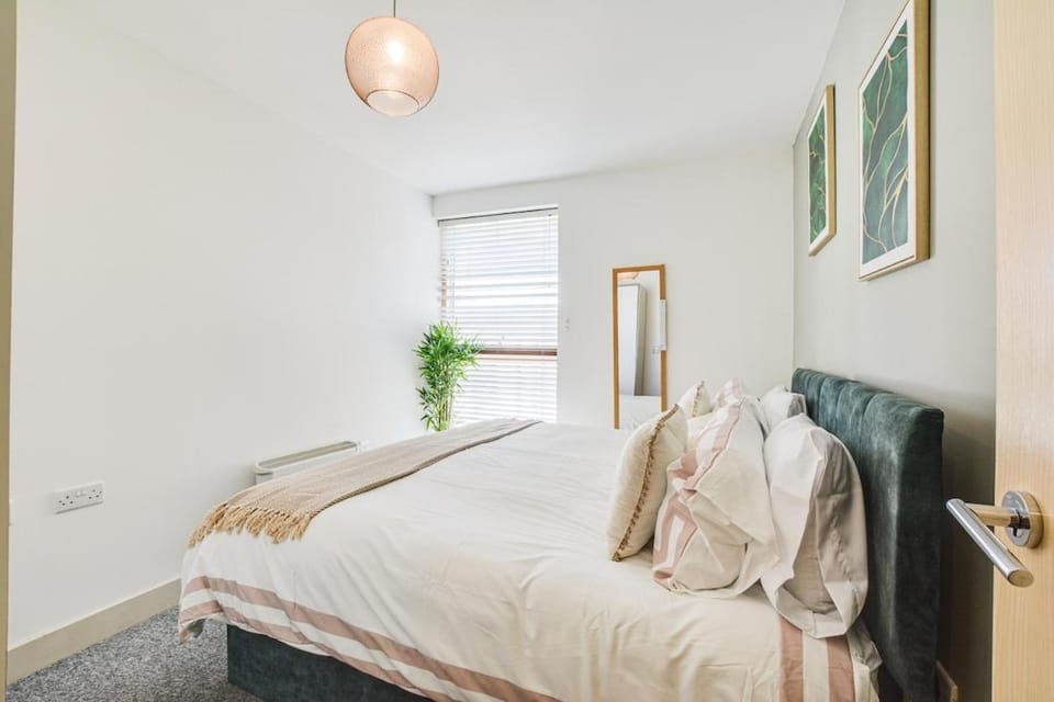 Cozy Retreat City centre Apartment in Salford