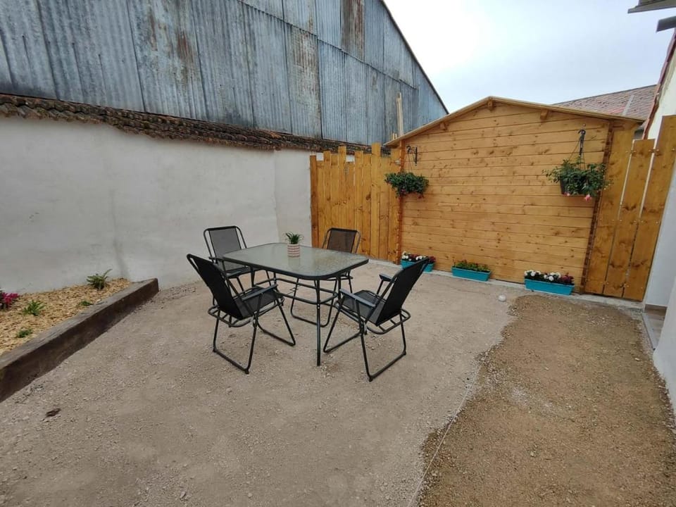 Maisonnette avec courette privative Apartment in Grand Est