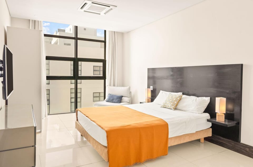 Bed, Photo of the whole room, Bedroom, air conditioner