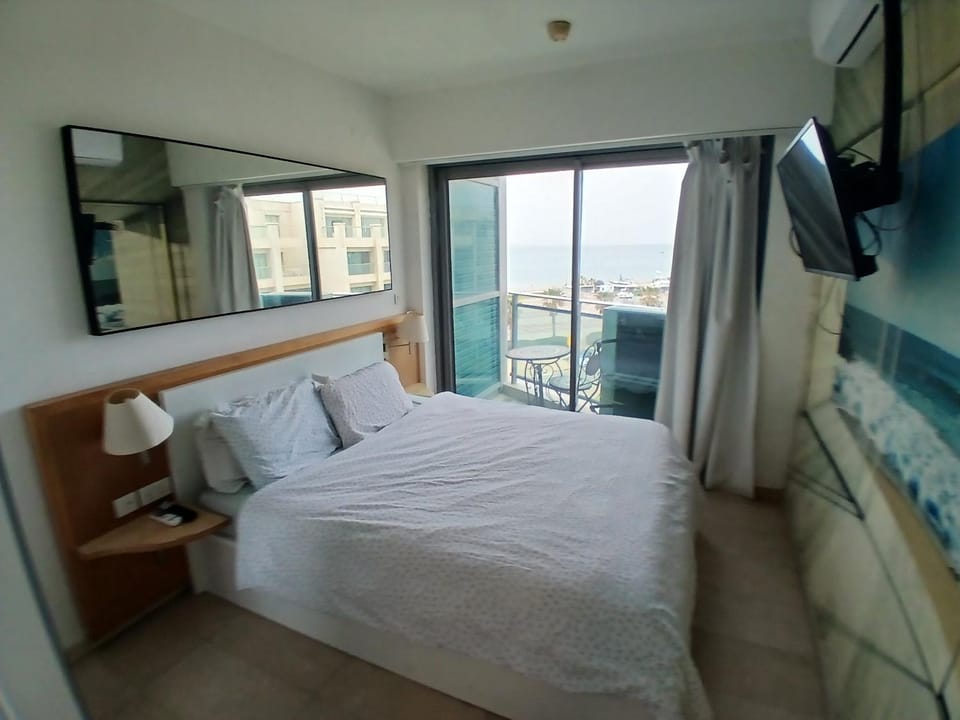 אוקיינוס במרינה מלון דירות Apartment hotel in Herzliya