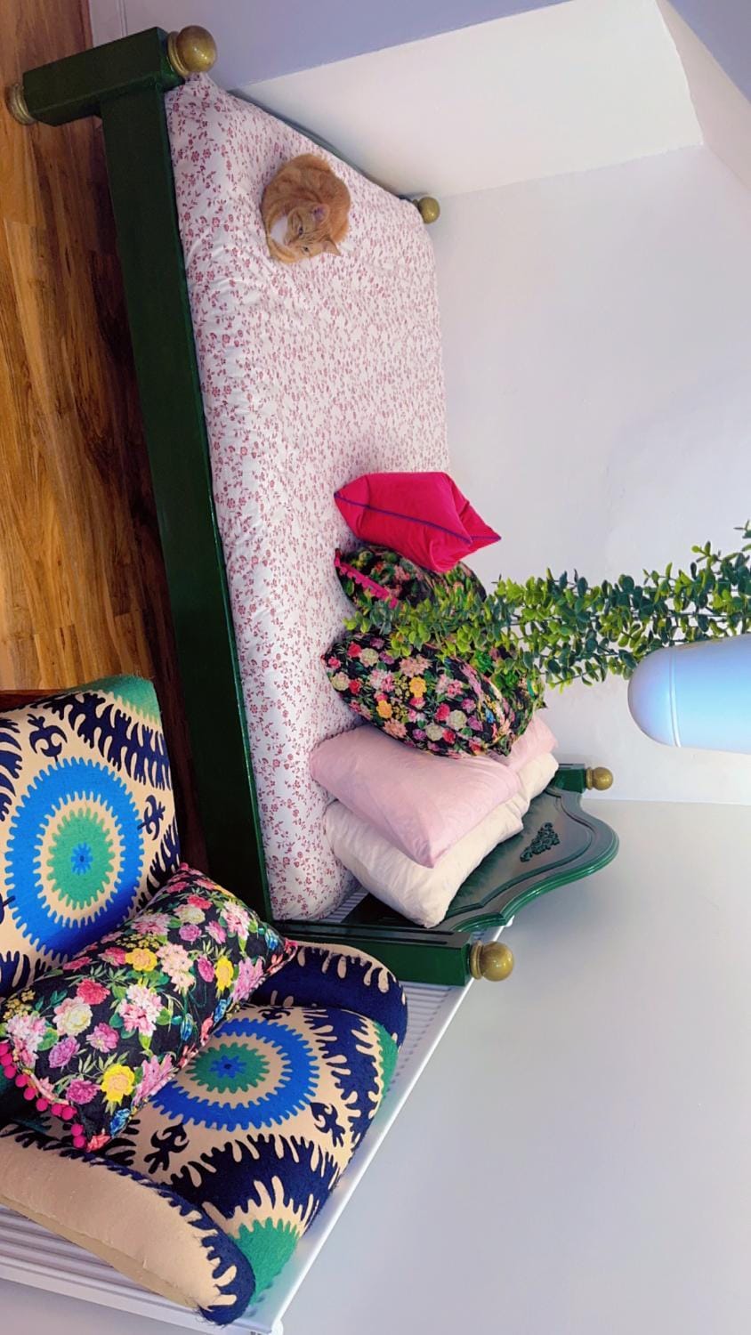 Stylish room in central location Vacation rental in Swansea